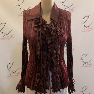 Andrea Rosati. Sz L. Maroon Long Sleeve Crinkle Blouse. 100's of Petals. B108